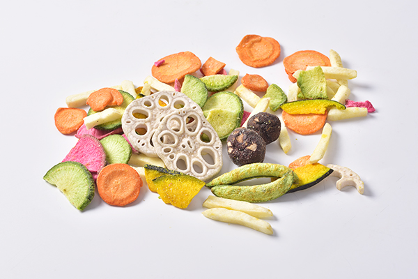 真空油炸机让果蔬脆片成为“金疙瘩”