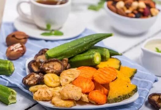 这款高颜值果蔬脆片太适合宅在家了！